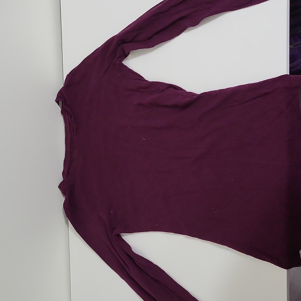 Long sleeve slim fit shirt